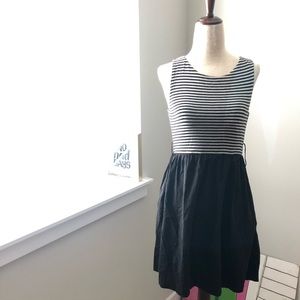 Forever 21 Sleeveless Stretchy Dress Small no belt
